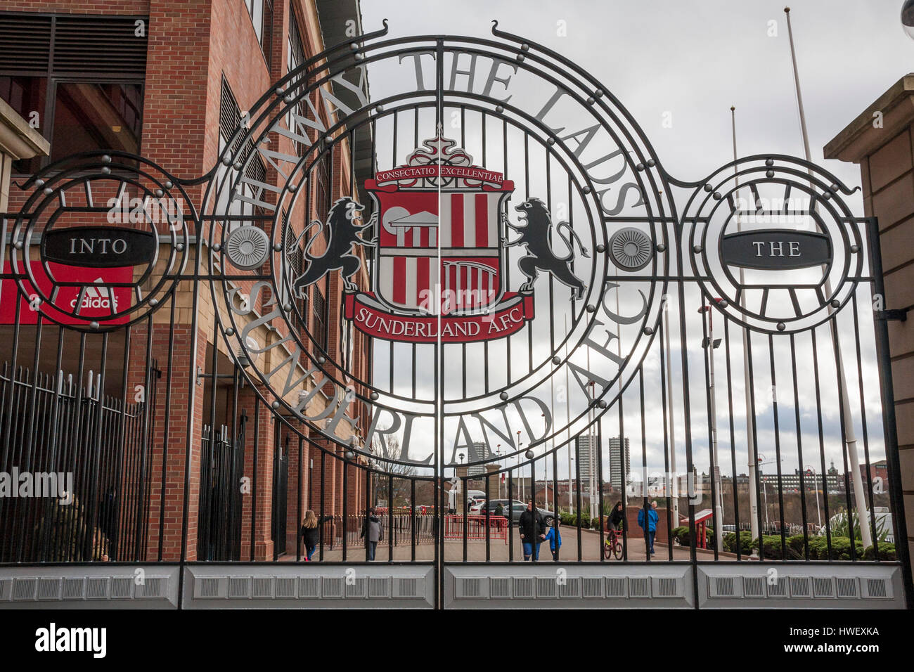 Die Club-Tore außerhalb das Stadium of Light, Sunderland, England Stockfoto