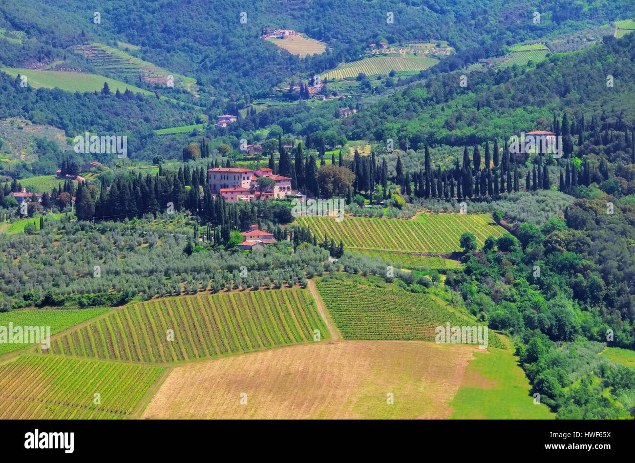 Toskana Weingut in Lieblicher Landschaft - Toskana, altes Weingut in schöner Landschaft Stockfoto
