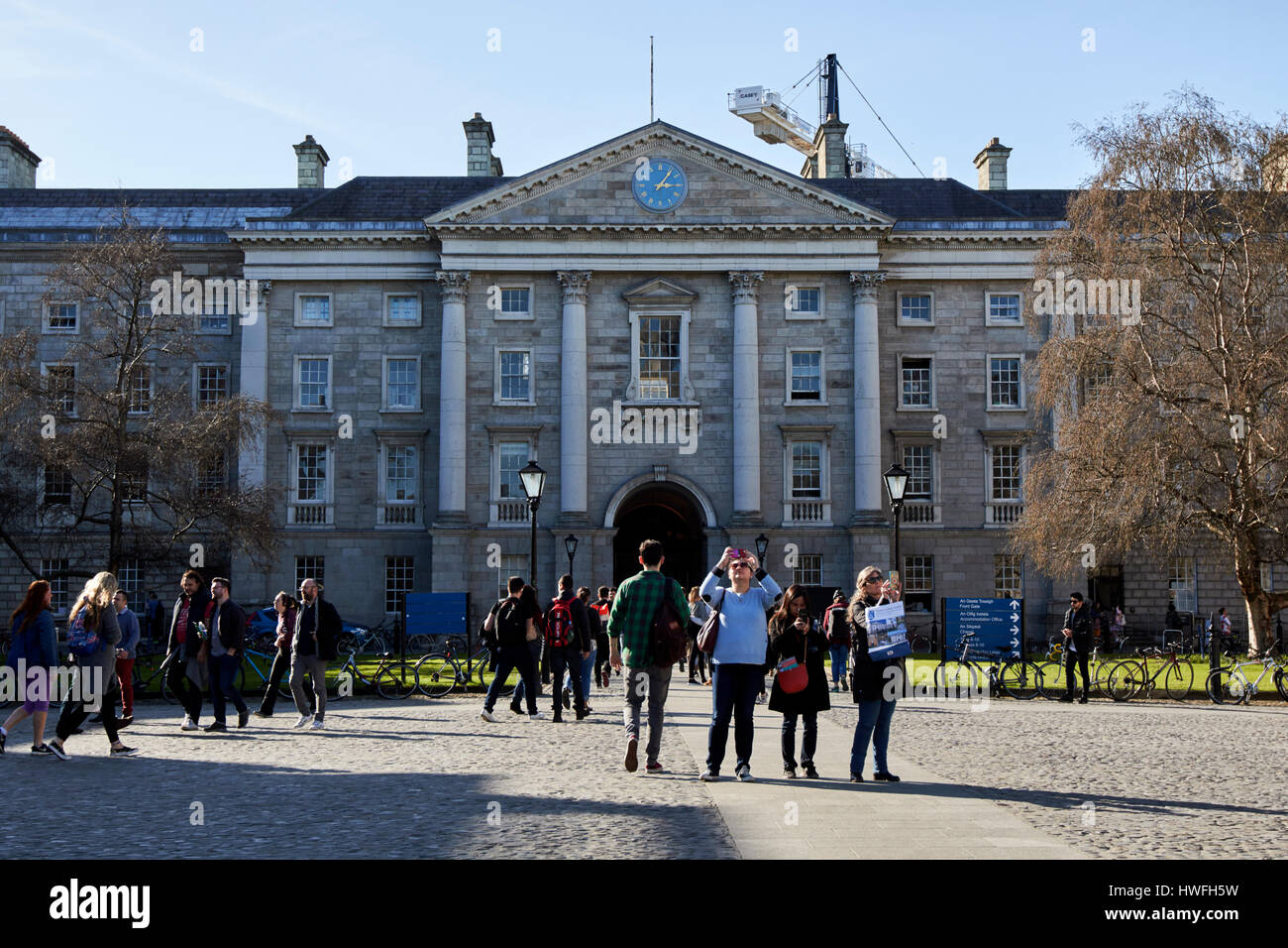 Regent Haus Torbogen und Parlament square Trinity College in Dublin Irland Stockfoto