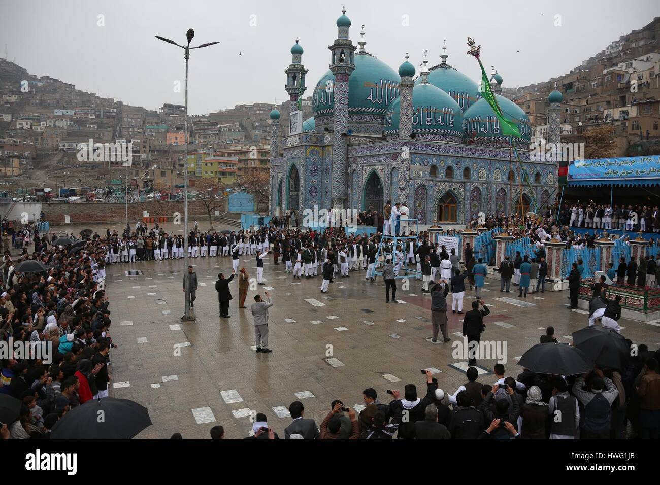 Kabul Afghanistan 21 Marz 2017 Menschen Versammeln Sich Am Sakhi Schrein Wahrend Einer Zeremonie Des Jahrlichen Nowruz Festivals In Kabul Hauptstadt Von Afghanistan 21 Marz 2017 Bildnachweis Xinhua Alamy Live Nachrichten Stockfotografie Alamy