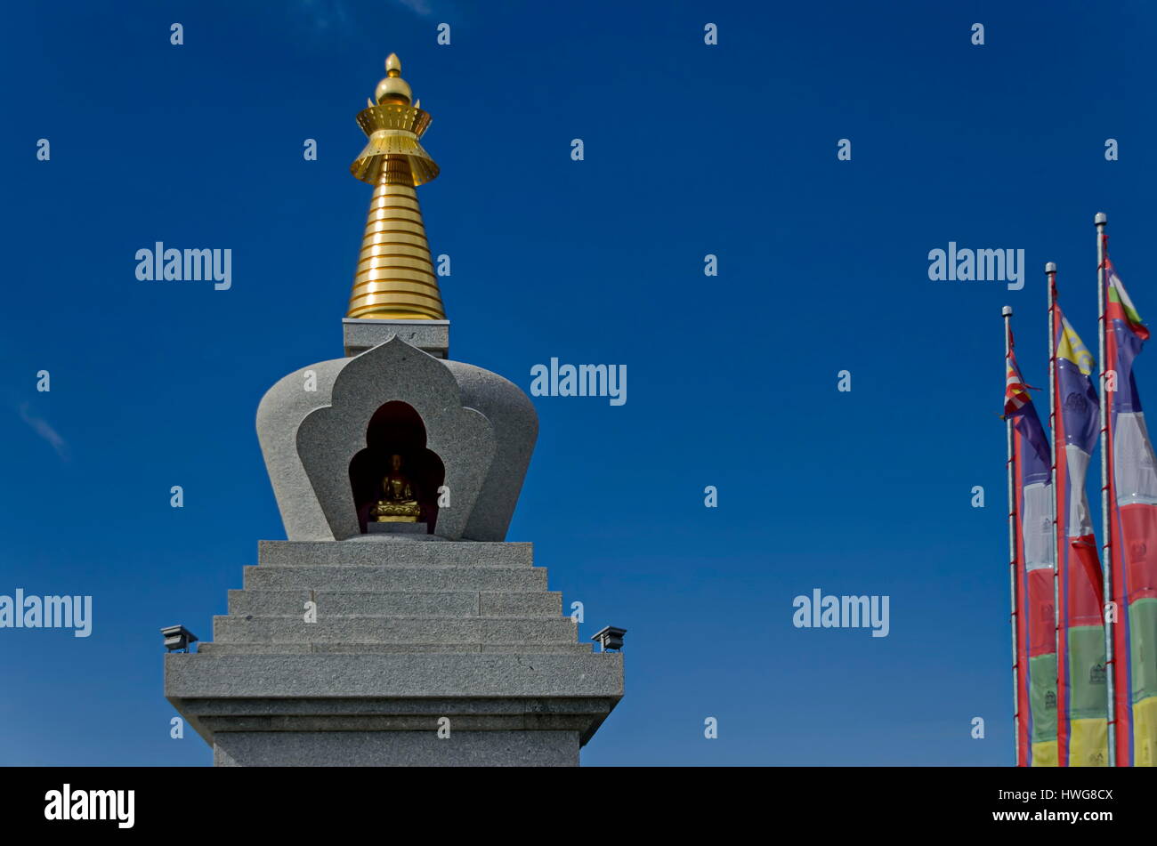 Ansicht des buddhistischen Stupa Sofia in Retreat Center Plana - Diamantweg Buddhismus Bulgarien Stockfoto