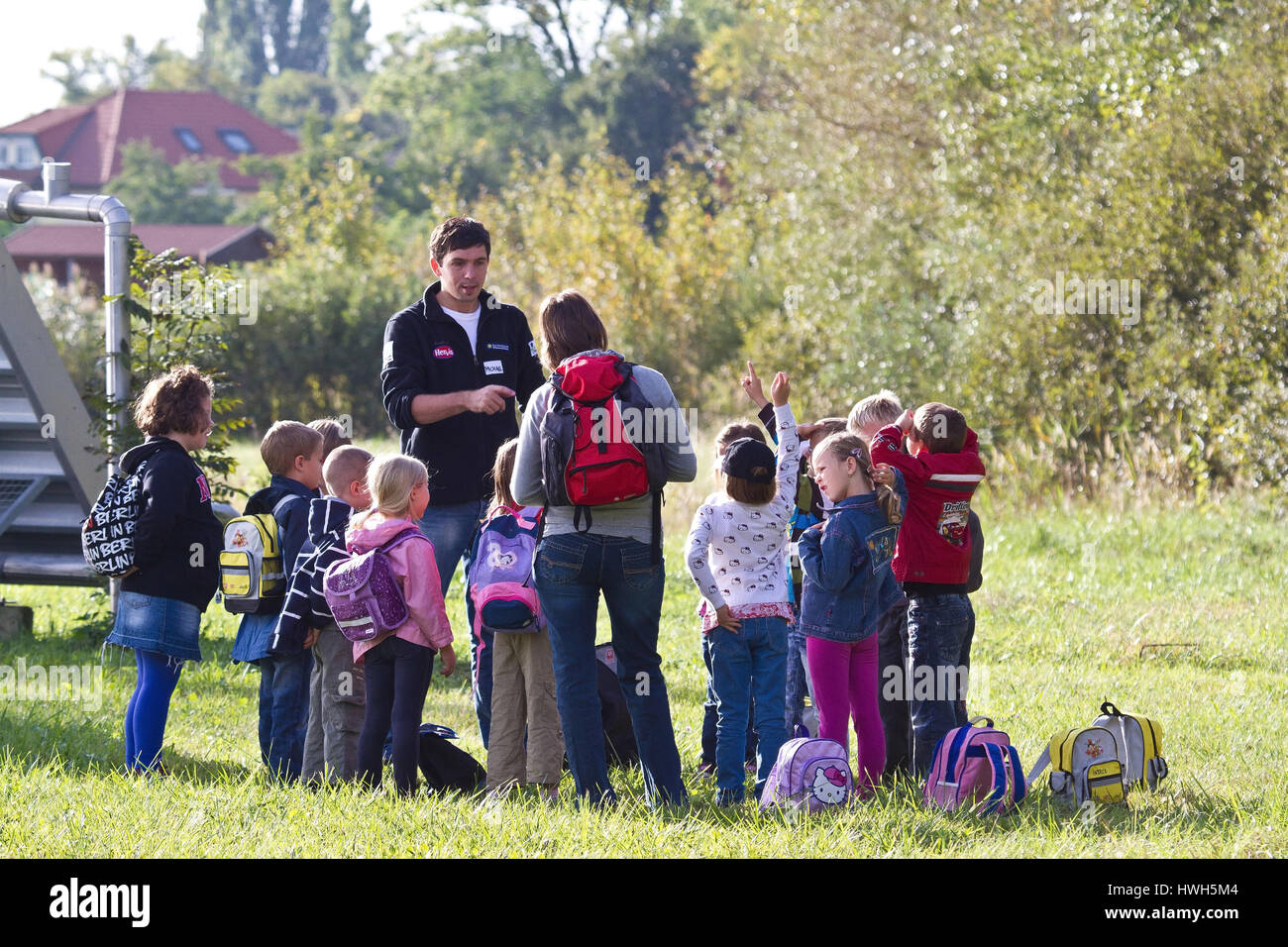 "Natürlichen Geschichtsunterricht?-Sterreich; Österreich; Burgenland; Nationalpark neue Kolonisten See; Illmitz, Kinder, Kinder, Schule, Schule, Unterricht, edu Stockfoto