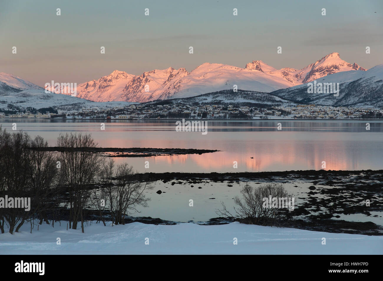 "Nord-norwegischen Winter, Norwegen; Troms; Kval? ya; Kval? ya; Haak? ya; H ? ? K? ya; Nordbotn; Eidkjosen; Gardine Blaamannen; 1044 m; Gardine Stockfoto