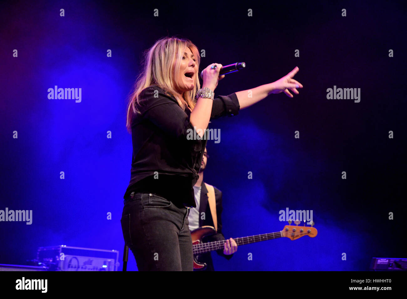 BARCELONA - 28 FEB: Amaia Montero (Künstler) Konzert in Barts Stadium am 28. Februar 2015 in Barcelona, Spanien. Stockfoto
