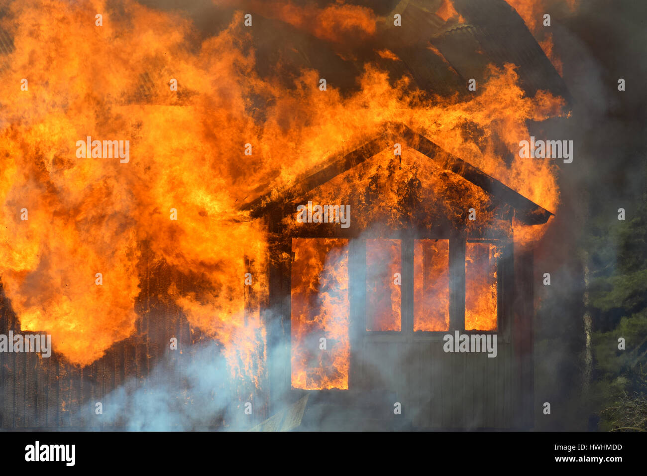 Nahaufnahme von Haus durch einen Brand zerstört Stockfoto