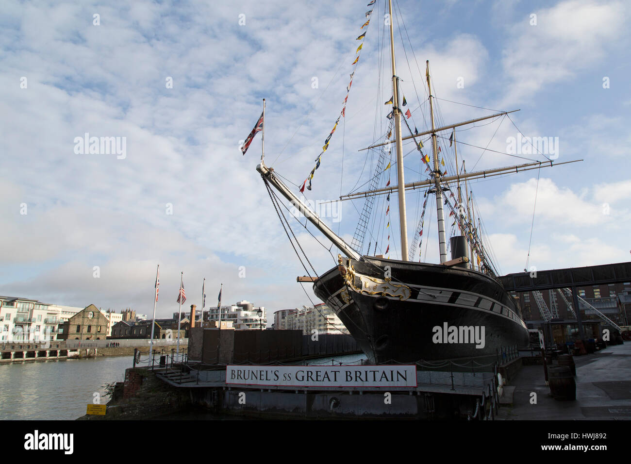 Die SS Great Britain in Bristol, England. Das Schiff mit einem Metallrumpf wurde von Isambard Kingdom Brunel entworfen und hat eine Dampfmaschine. Stockfoto