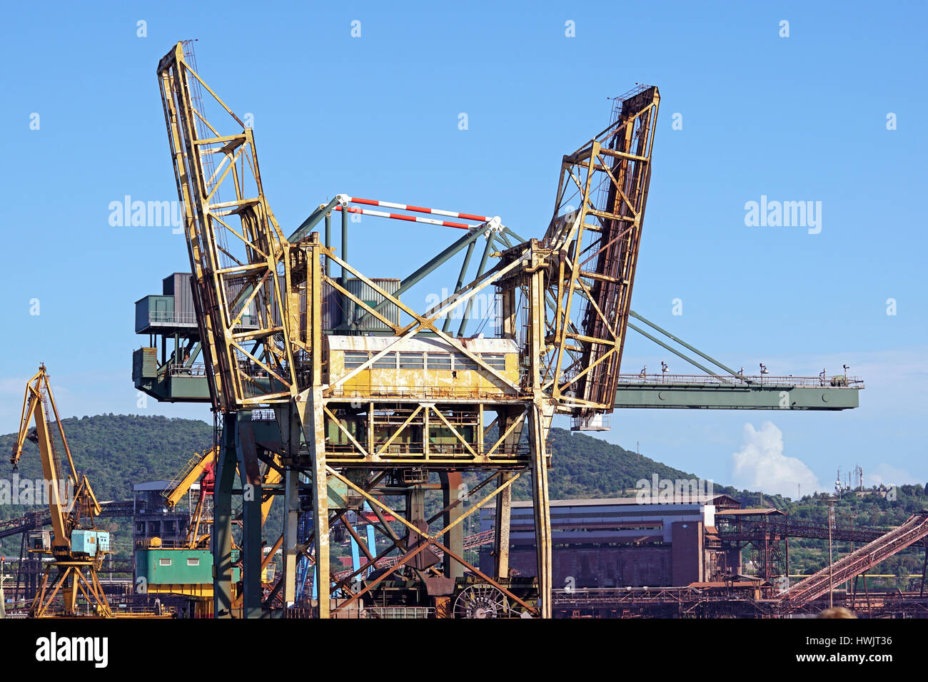 Hafenkräne Stockfoto