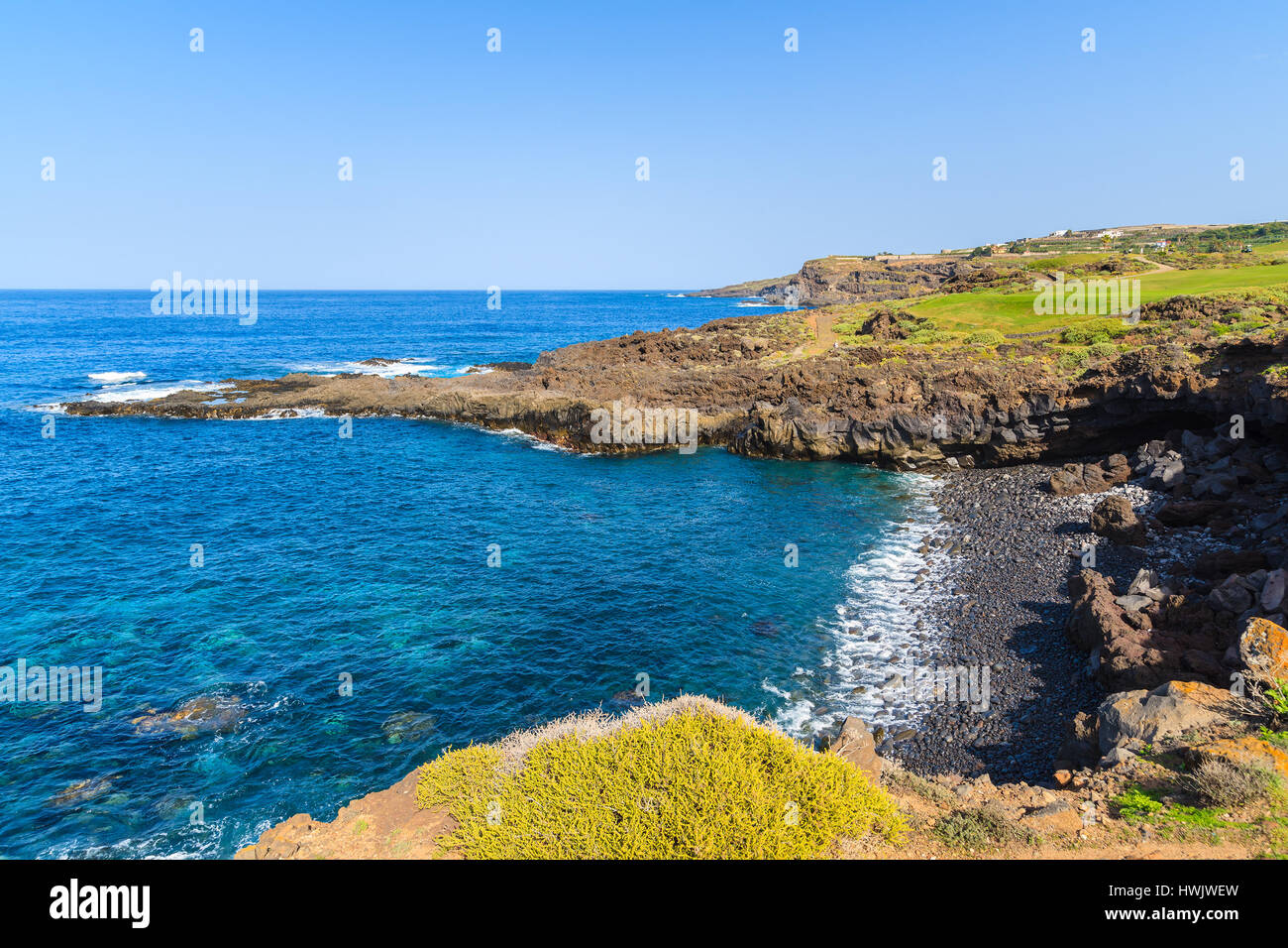 Schöne kleine Bucht und Strand auf der Insel Teneriffa, Spanien Stockfoto