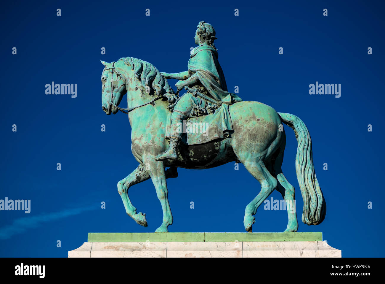 Kopenhagen, Dänemark - 11. März 2017: Equestrian Statue von Frederick V vor Frederiksstad Schloss Amalienborg, Heimat der dänische königliche Residenz. Stockfoto