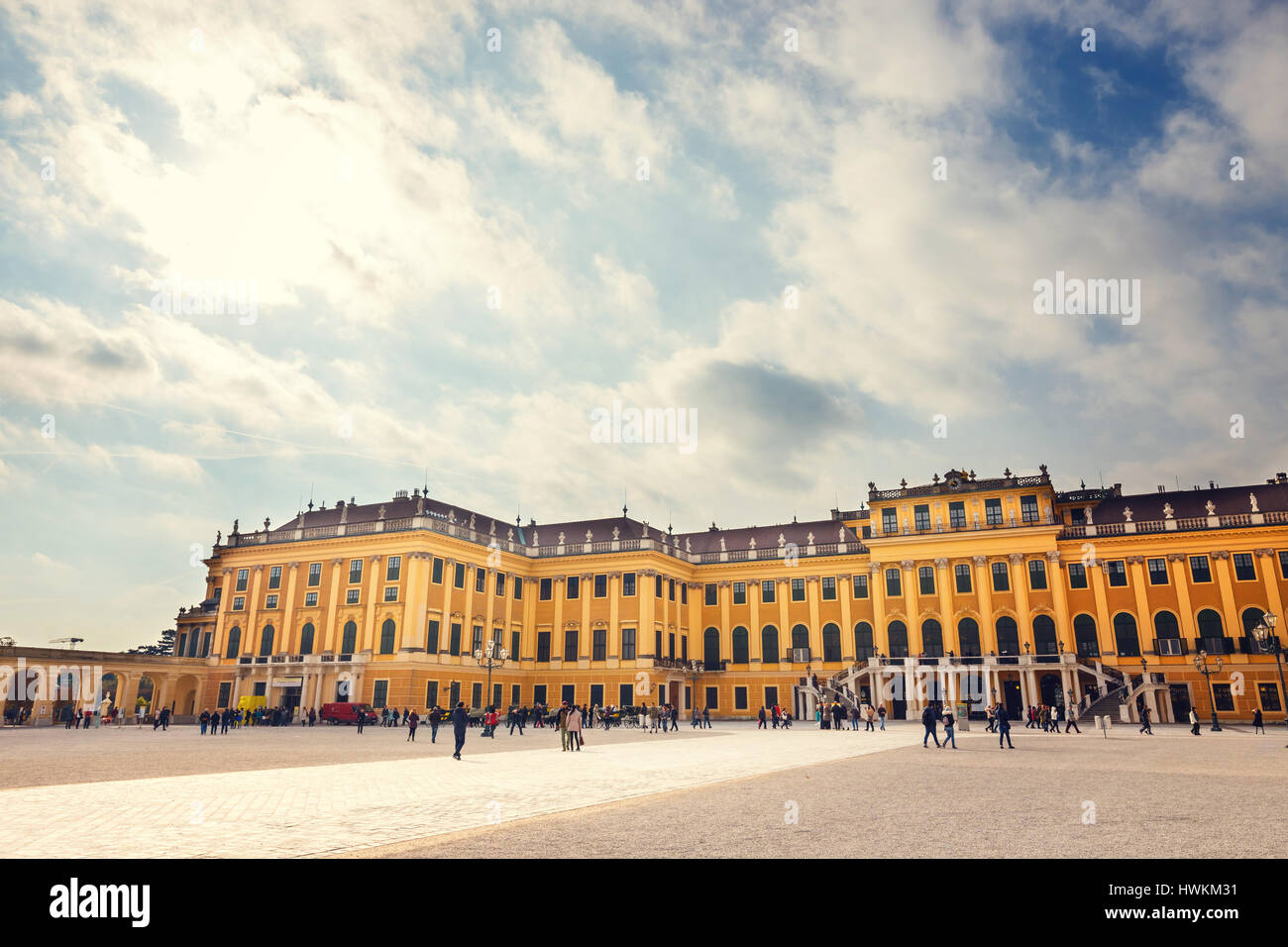 Wien, 14. Oktober 2016: Schloss Schönbrunn in Wien. Barocke Palast ist ...