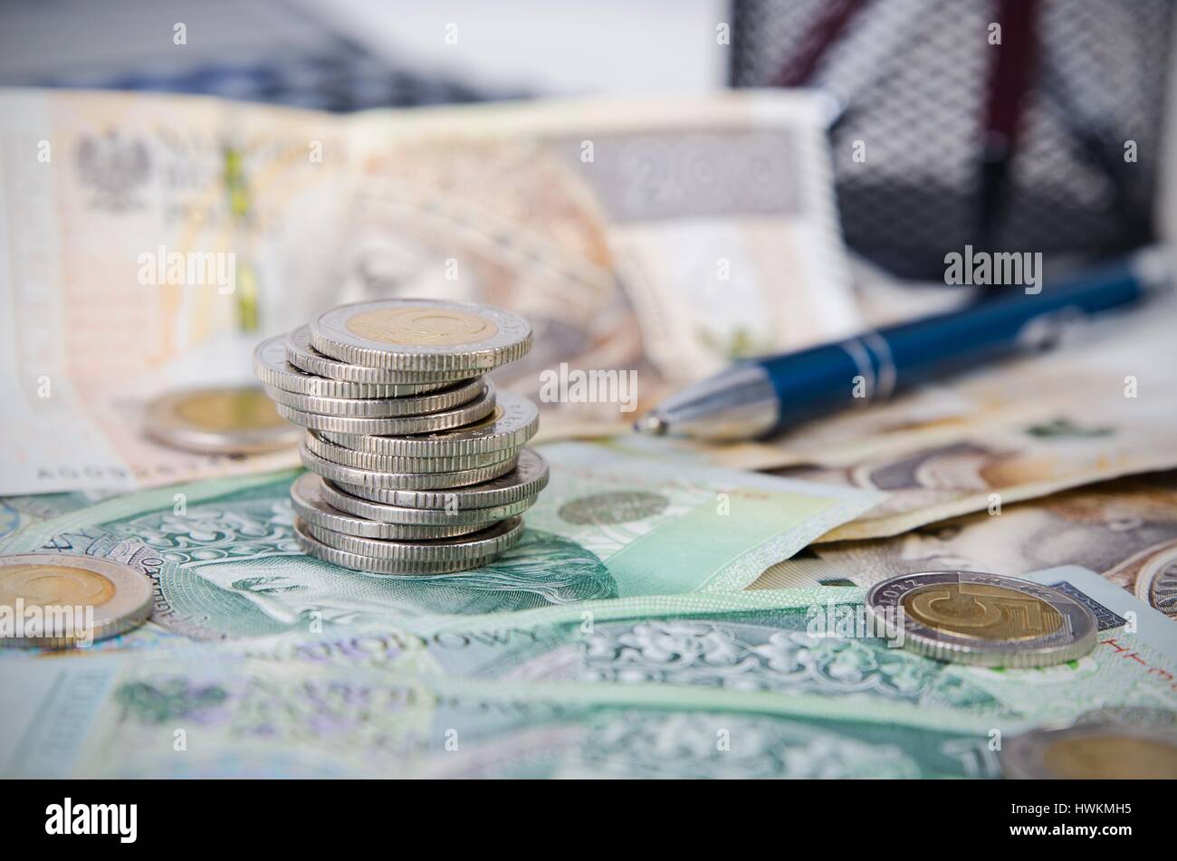 Stapel von polnischen Geld Geschäft Zusammensetzung. polnische Geld Münzen Einkommen Stack Glücksspiel Währung Geschäftskonzept Stockfoto