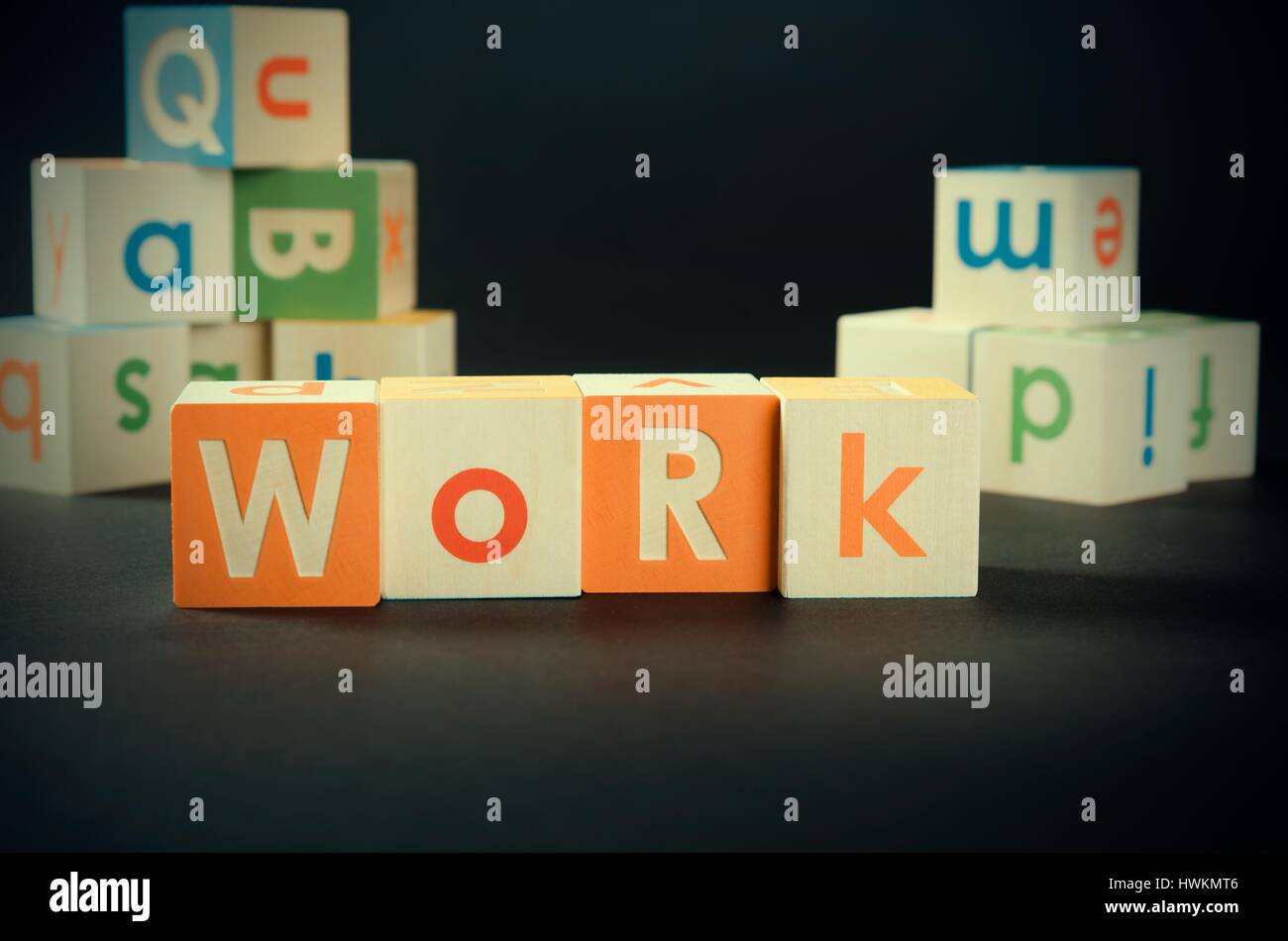 Wort mit bunten Blöcken zu arbeiten. Arbeit Job Führung Wort Cube Block Geschäftskonzept Stockfoto