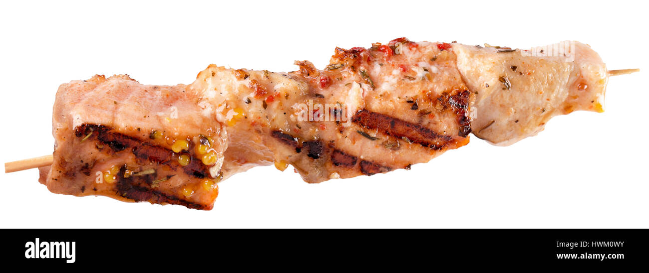 Gegrilltes Hühnerfleisch auf Stick auf einem weißen Hintergrund. Stockfoto