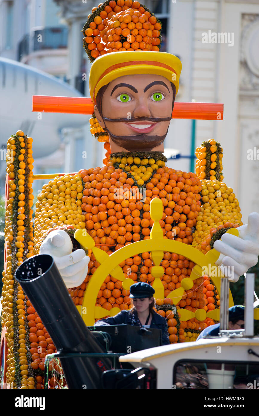 MENTON, Frankreich - 2. März 2014 - Citrus schweben die Kapitän Nemo während der Karnevalsumzug das Zitronenfest in Menton Stockfoto