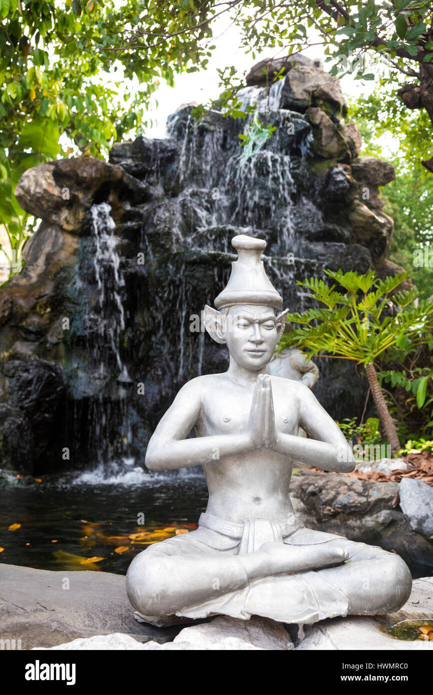 Buddhistische Statue beten im Tempel Wat Pho in Bangkok, Thailand Stockfoto