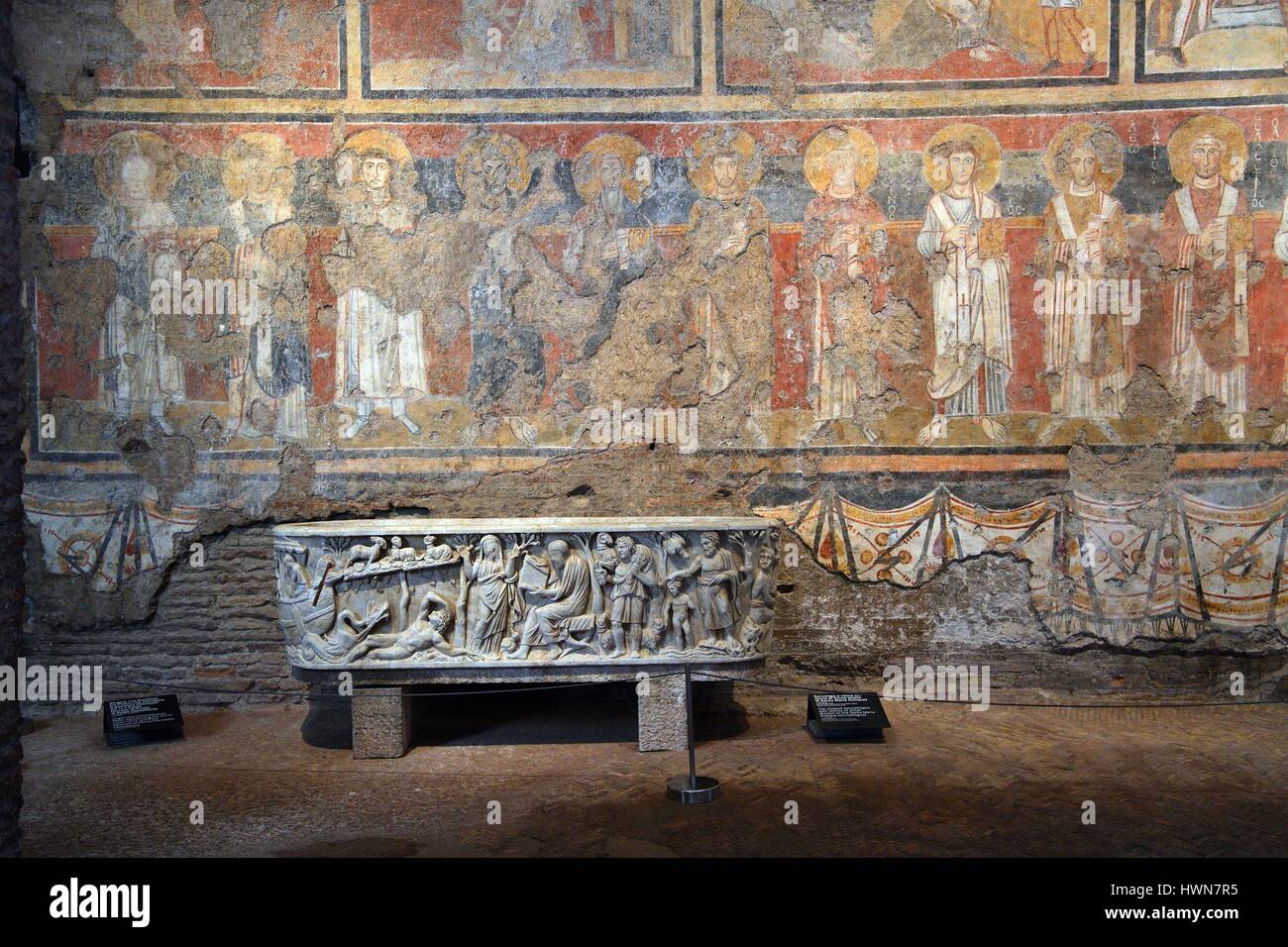 Italien, Latium, Rom, historischen Zentrum als Weltkulturerbe von der UNESCO, das Forum Romanum oder das Forum Romanum war für Jahrhunderte das Zentrum der Römischen öffentlichen Leben, Santa Maria Antiqua Kirche, Sacorphagi Stockfoto