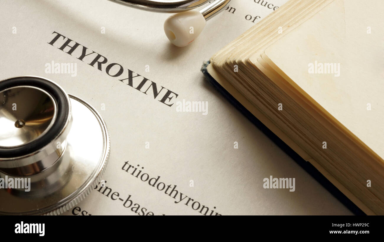Dokument mit Thyroxin Titel auf einem Tisch. Stockfoto