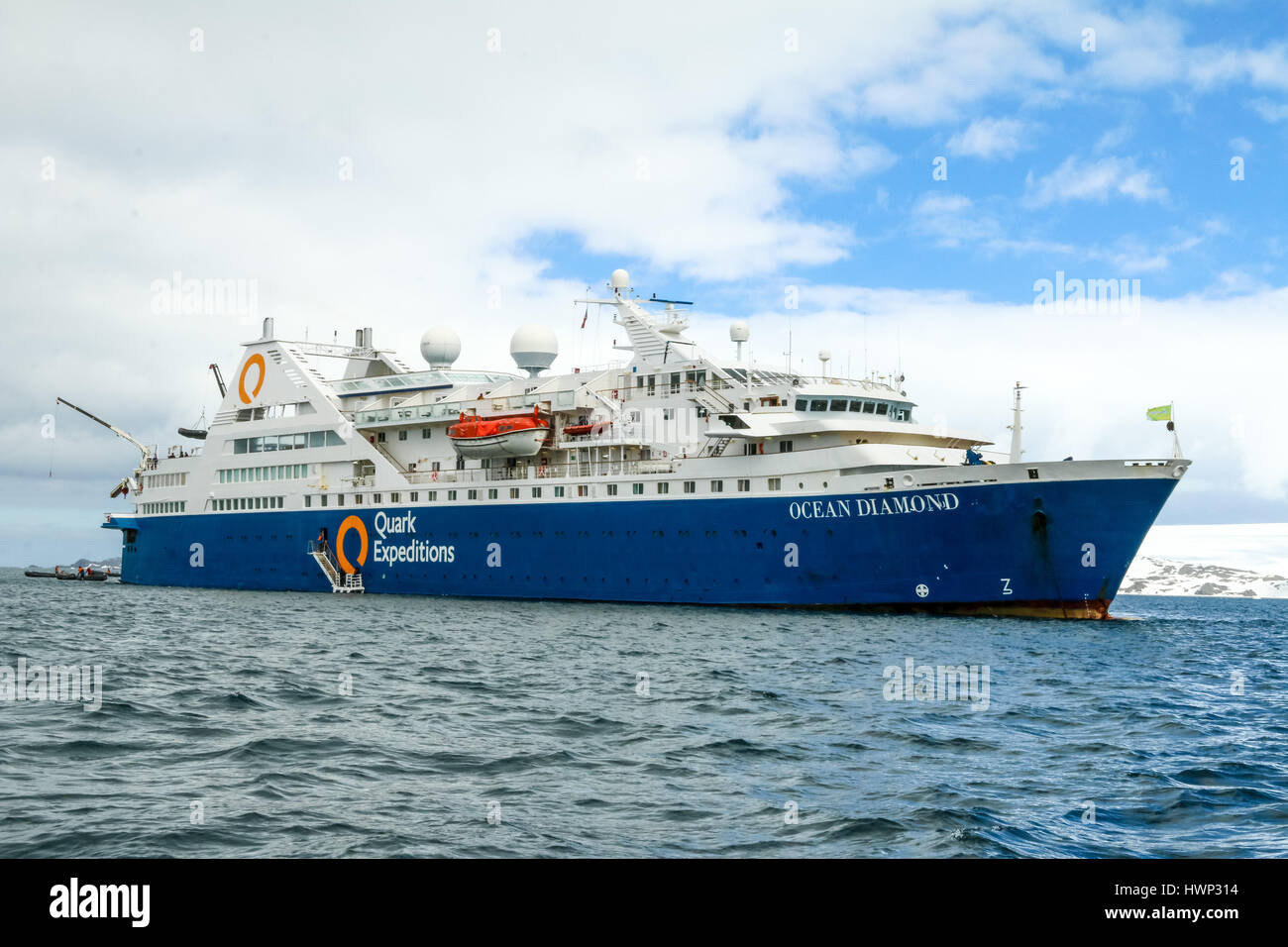 Polar Kreuzfahrtschiff Ozean Diamond in der Antarktis Stockfoto