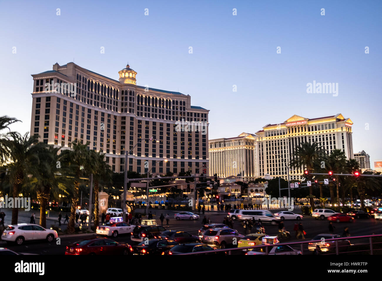 Den Streifen mit Bellagio und Caesars Palace Hotel and Casino - Las Vegas, Nevada, USA Stockfoto