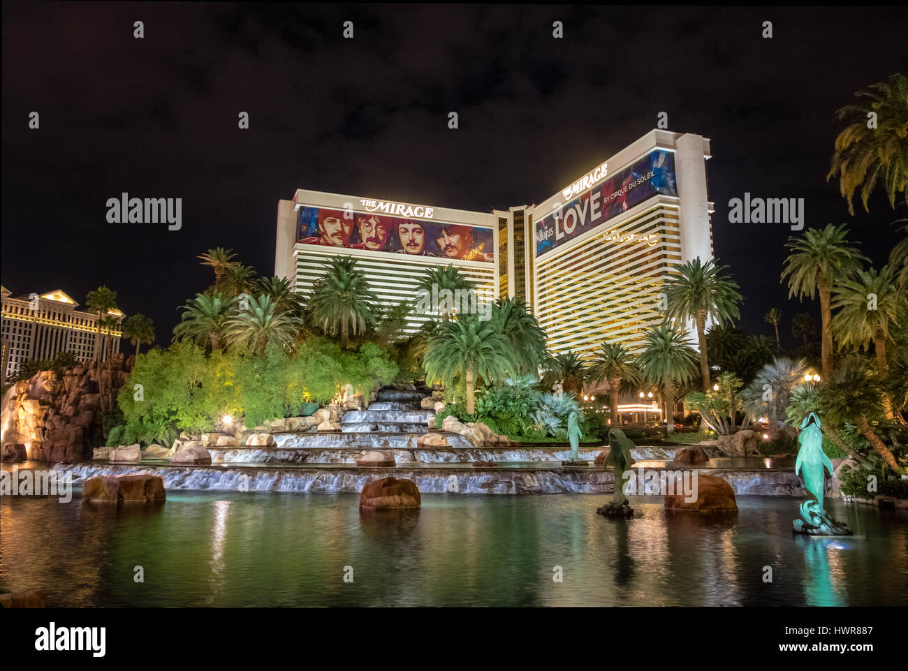 Mirage Hotel Casino in der Nacht - Las Vegas, Nevada, USA Stockfoto