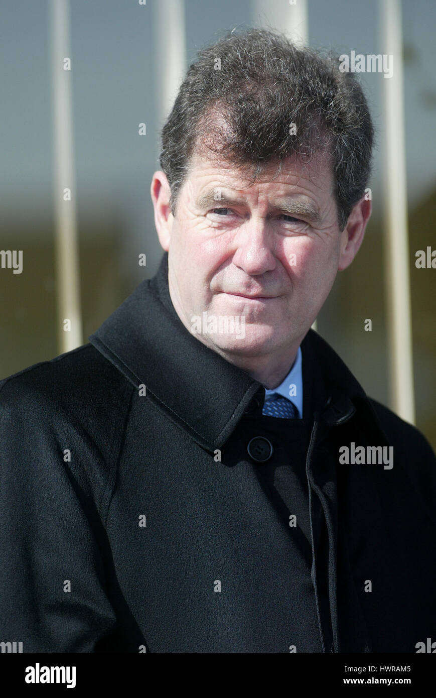 JOHN P MCMANUS RACE HORSE Besitzer CHELTENHAM RACECOURSE CHELTENHAM ENGLAND 16. März 2004 Stockfoto