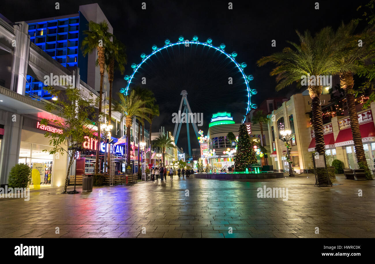 Das High Roller-Riesenrad an der Linq-Hotel and Casino in der Nacht - Las Vegas, Nevada, USA Stockfoto
