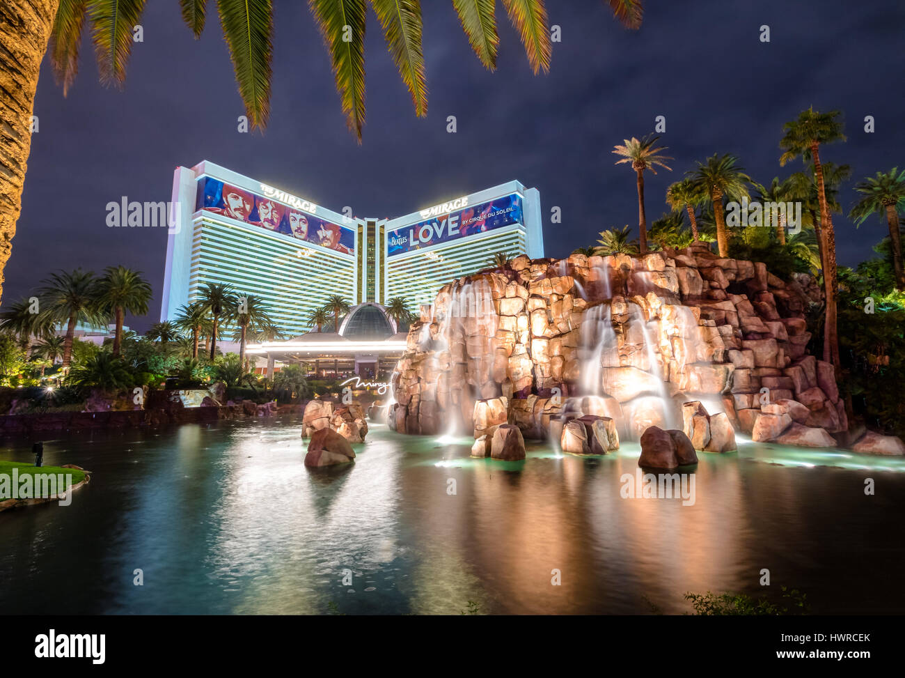 Mirage Hotel Casino in der Nacht - Las Vegas, Nevada, USA Stockfoto