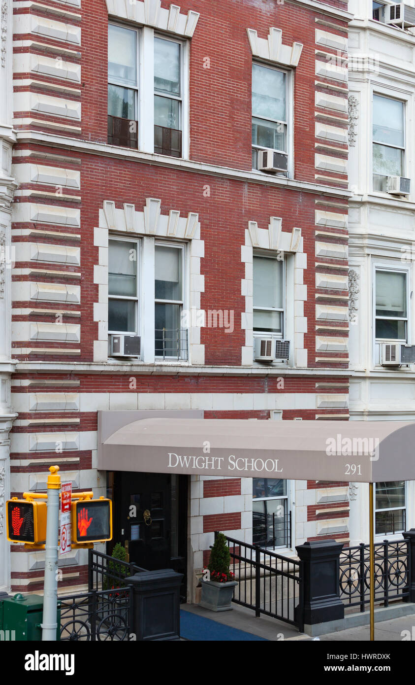 New York City, Usa - 7. Juli 2015: Dwight School ist eine unabhängige College vorbereitende Schule befindet sich in Manhattan, gegründet im Jahre 1872 von Julius Sachs ein Stockfoto