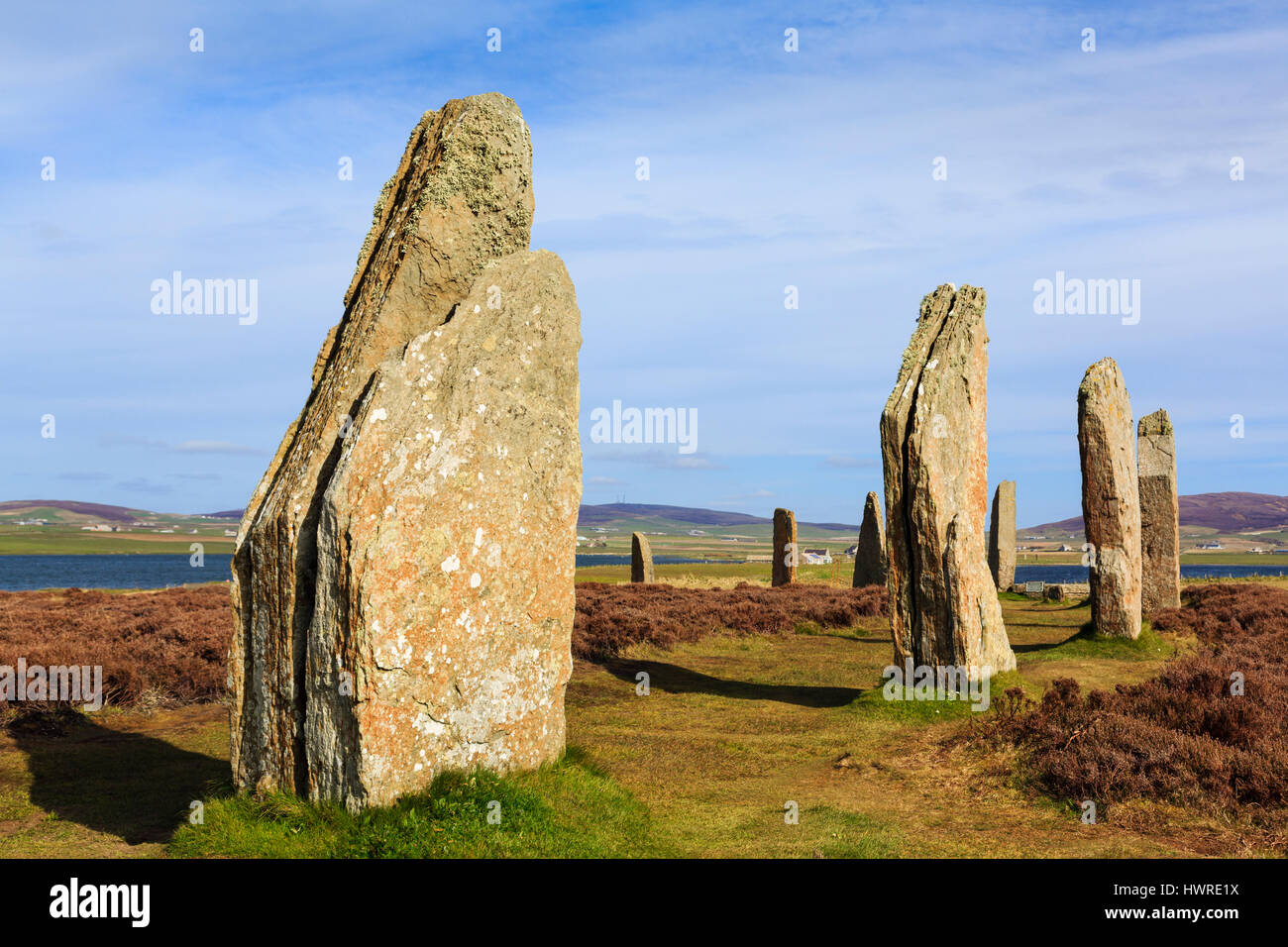 Orkney Inseln Ring von Brodgar neolithisches Henge und Stone Circle standing stones Größte in Orkney und UNESCO-Welterbe Stenness Orkney Inseln Schottland Großbritannien Stockfoto