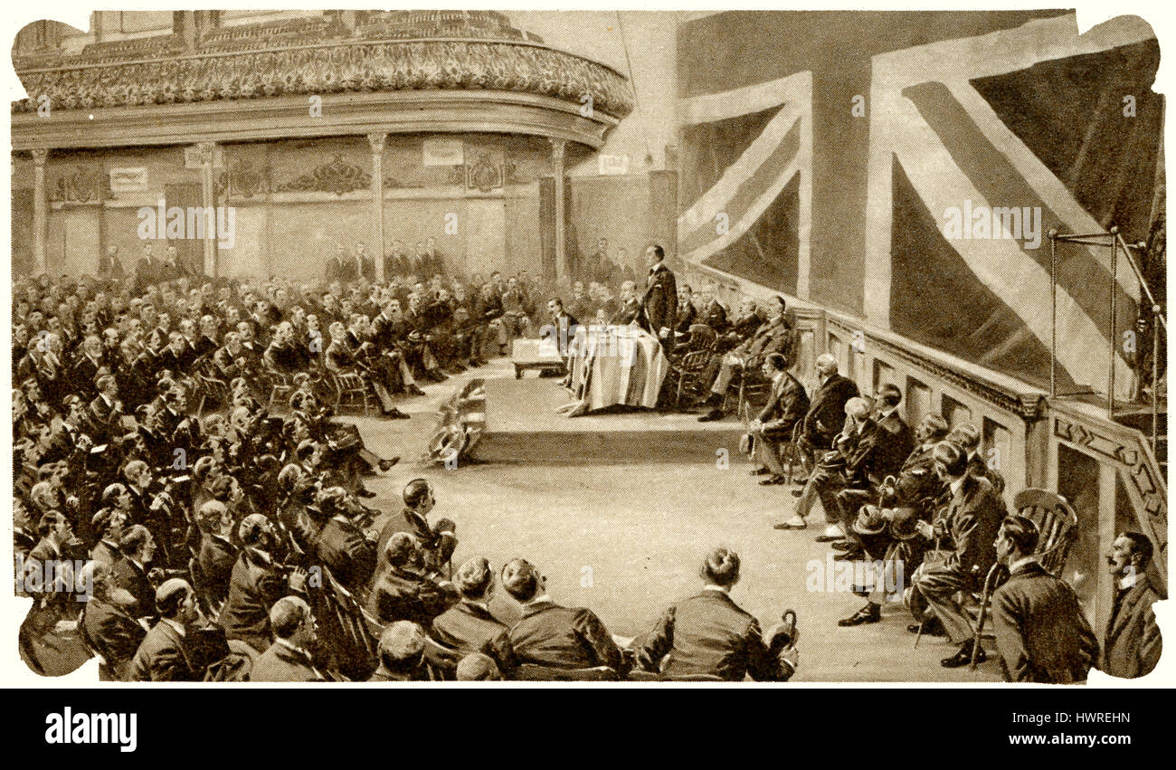 Irische Probleme 1914 - Ulster prangert die Selbstverwaltung-Rechnung. Sir Edward Carson anlässlich einer Tagung der Ulster provisorischen Regierung in Belfast. Irischer Krieg von Unabhängigkeit Stockfoto