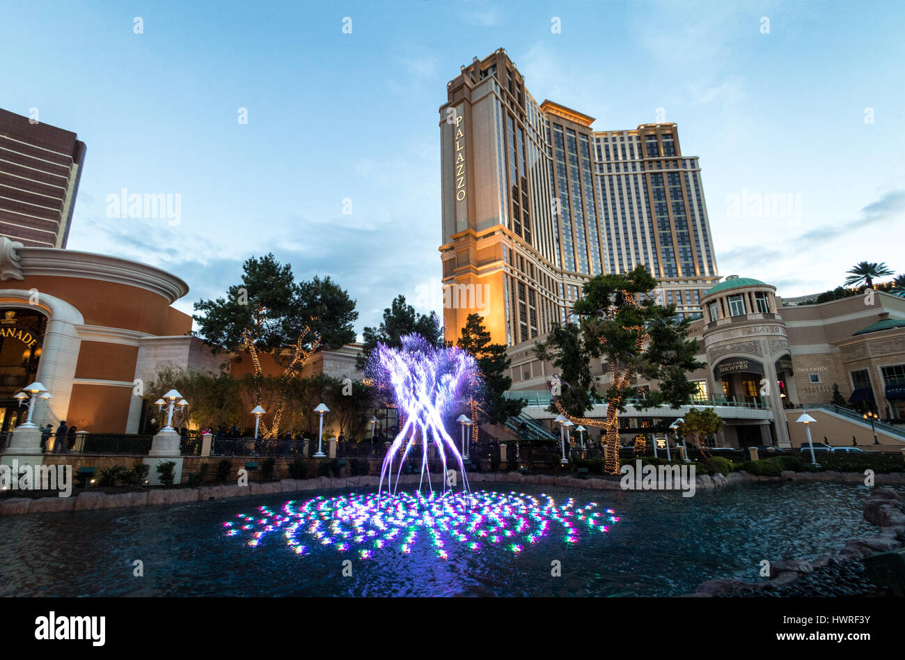 Palazzo Hotel und Casino bei Sonnenuntergang - Las Vegas, Nevada, USA Stockfoto
