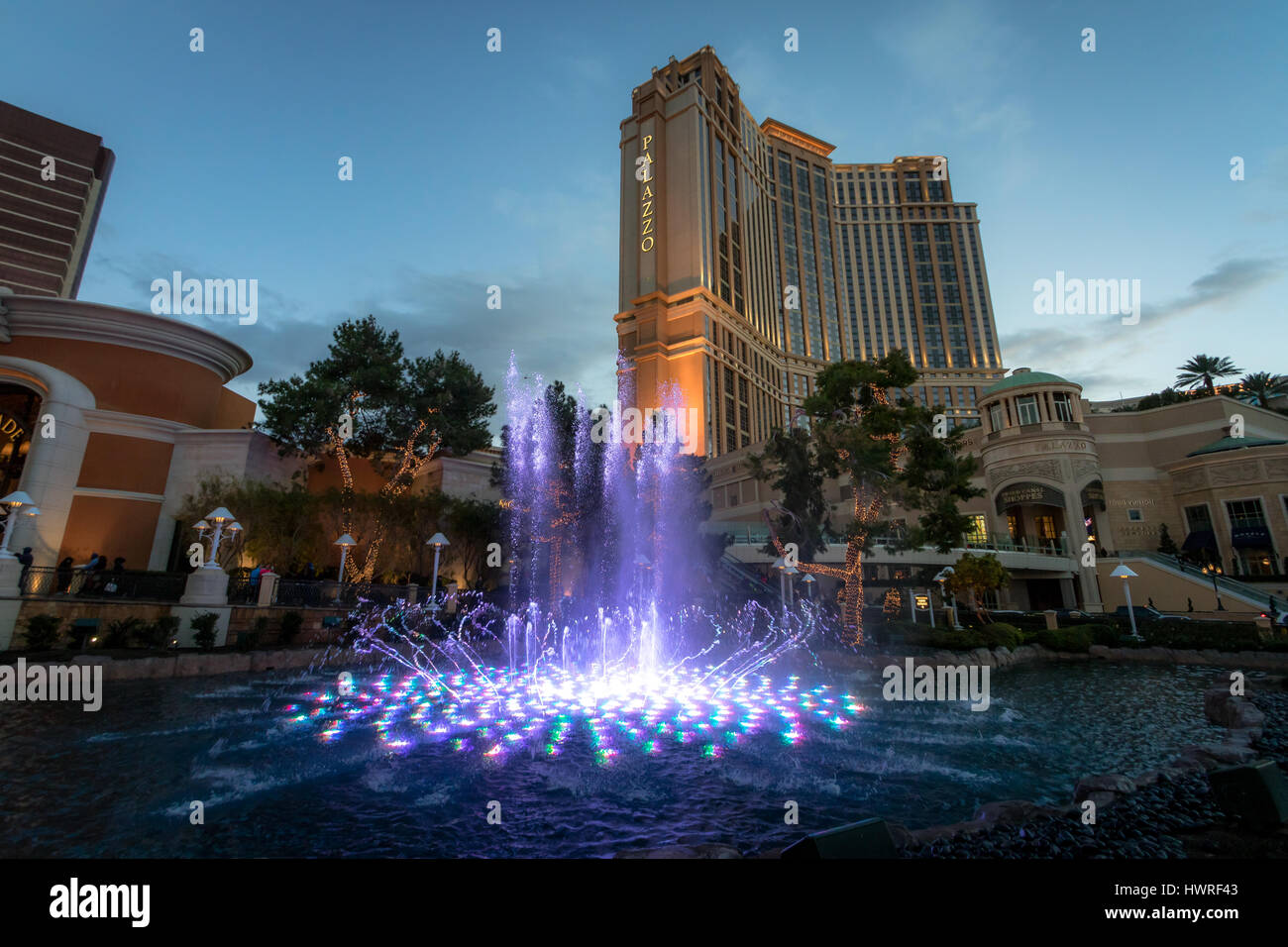 Palazzo Hotel und Casino bei Sonnenuntergang - Las Vegas, Nevada, USA Stockfoto