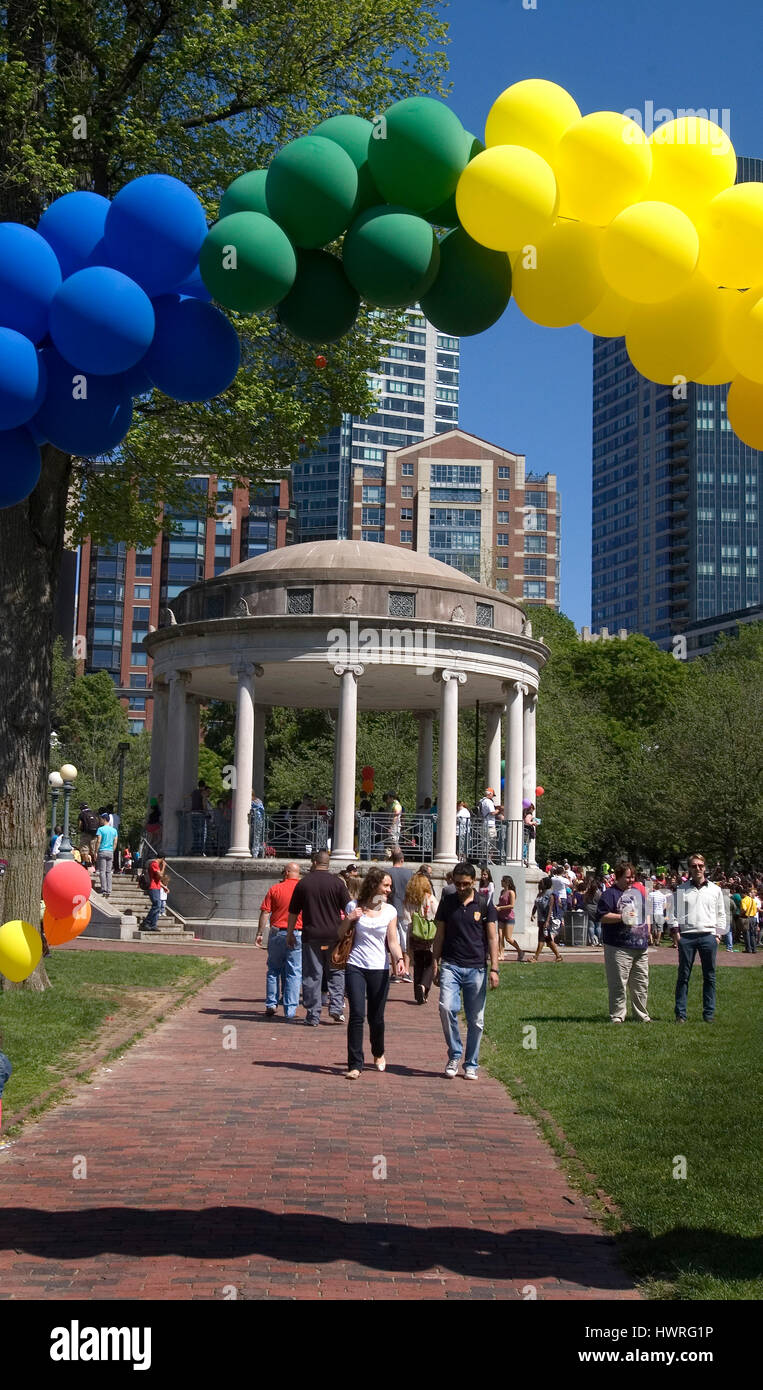 Der Pavillon am Boston Common während eines Regenbogen-Koalition Stockfoto