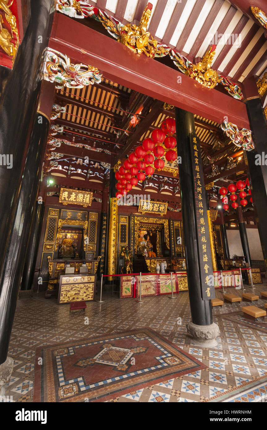 Singapur, Chinatown, Tian Hok chinesischen Tempel, Hauptaltar Stockfoto