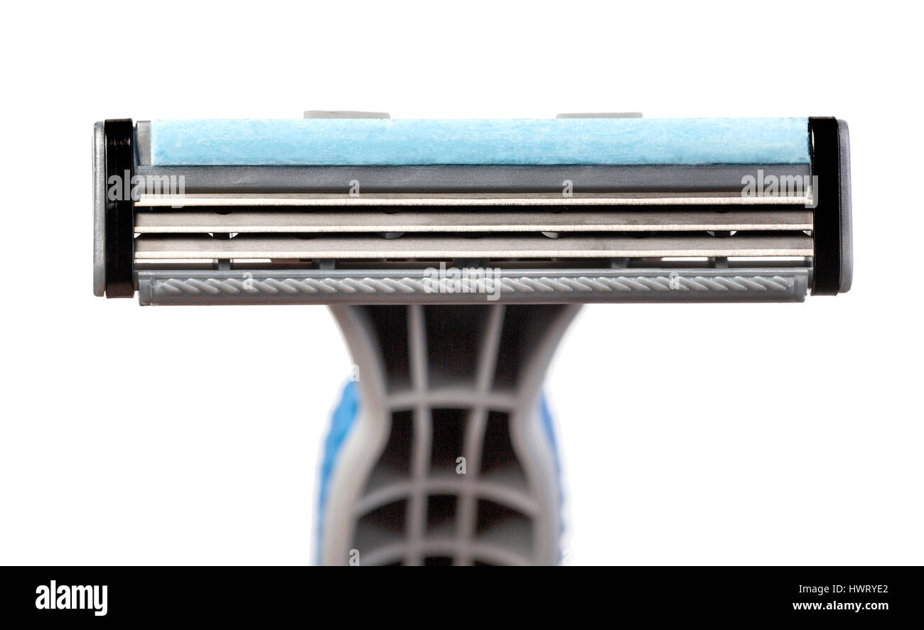 Einweg Plastik Rasierer Klinge auf dem weißen Hintergrund isoliert Stockfoto