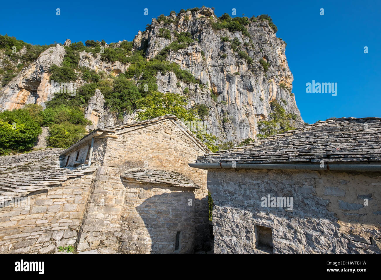 Verlassene Kloster Agia Paraskevi in der Nähe von Vikos-Schlucht. Monodendri, Zagoria, Griechenland Stockfoto