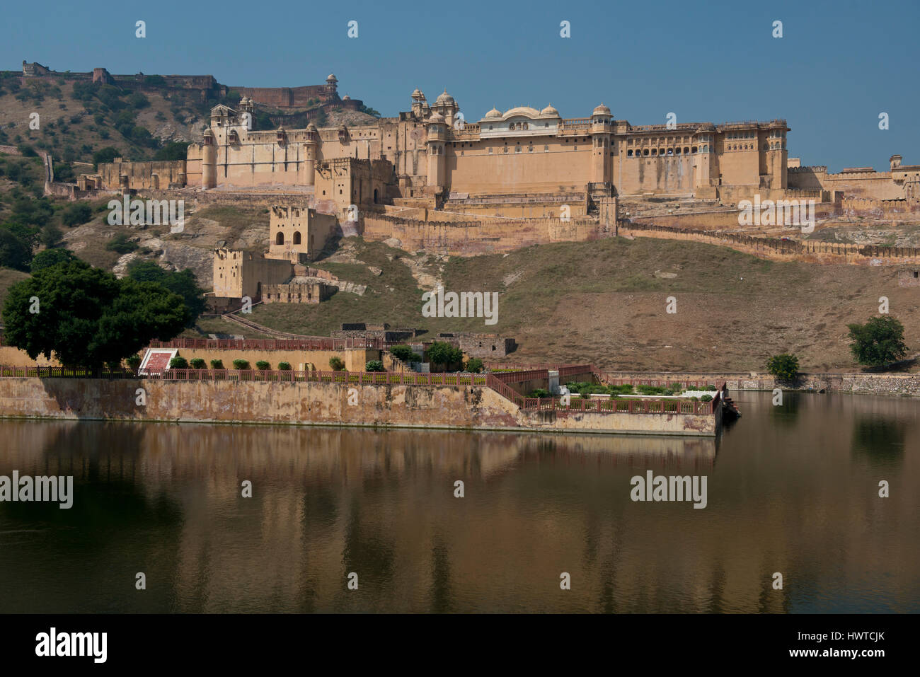 Das Amber Fort, herrliche befestigten Palast in der Nähe von Jaipur, Rajasthan, Indien. Diese Maharadscha-Residenz auf Maota See gelegen wurde in 2013 Unesco Stockfoto