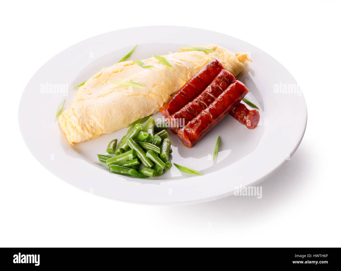 Frühstück mit Omelette, Spargel und Würstchen. Stockfoto