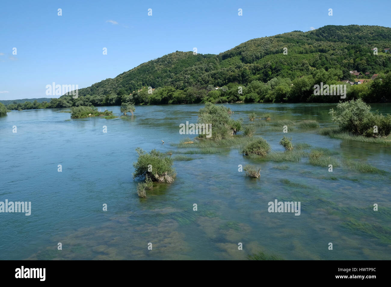 Fluss Una an einem Sommertag in eine Hrvatska Kroatien am 18. Juni 2016. Stockfoto