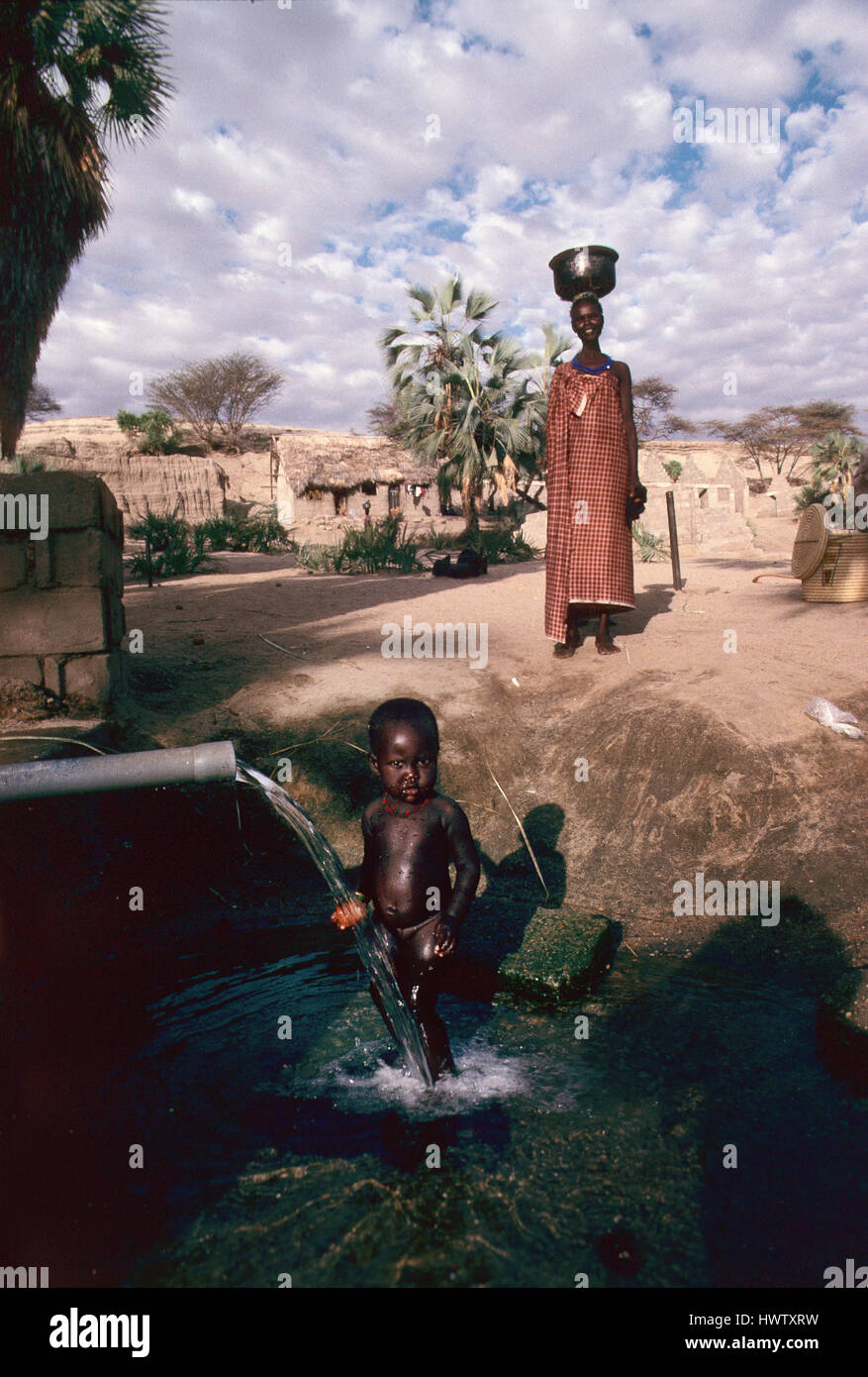 Turkana Womans in dem abgelegenen Dorf Eliye Springs, Lake Turkana, Nord-Kenia Stockfoto