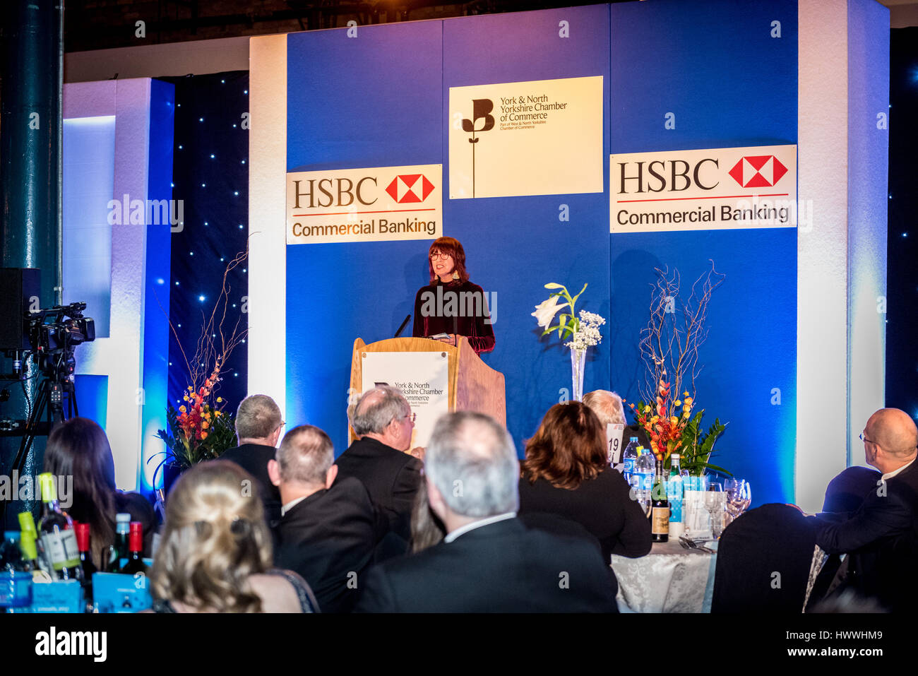 York, UK. 23. März 2017. Janet Straße-Porter CBE, Englisch Berühmtheit, Medien-Persönlichkeit, Journalist und Sender und aktuellen Moderator wenn ITV Loose Women, richtet sich an Mitglieder von York und North Yorkshire Chamber Of Commerce in ihrer jährlichen Dinner. Die Veranstaltung fand in der National Railway Museum und Ms Street-Porter sprach offen einem verpackten Publikum von Business-Männer und Frauen, Erinnerungen an ihre Erlebnisse und Gliederung ihrer Vision für Jahr100, eine Kampagne, die Gesellschaft zu 100 gesunde Jahre Leben vorbereiten soll. Foto Bailey-Cooper Fotografie/Alamy Live-Nachrichten Stockfoto