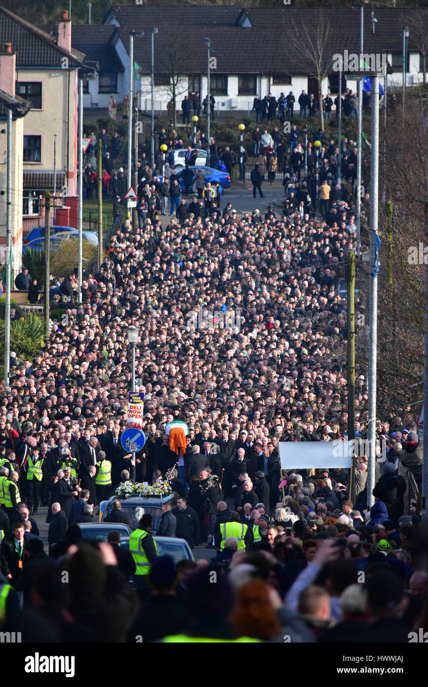 Derry, Nordirland. 23. März 2017. Die Beerdigung von Sinn Féins Martin McGuinness in Derry: Mark Winter/Alamy Live-Nachrichten Stockfoto