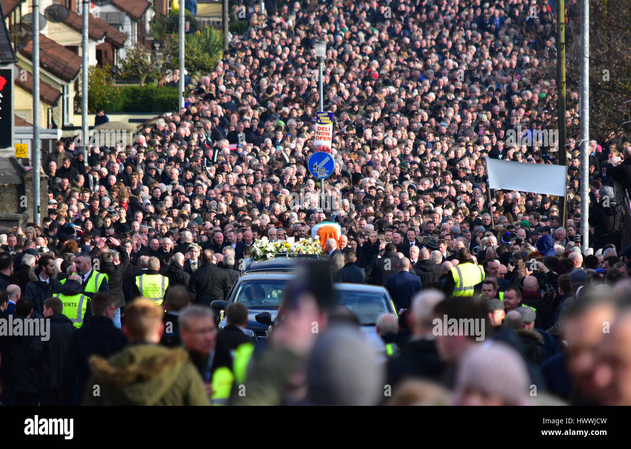 Derry, Nordirland. 23. März 2017. Die Beerdigung von Sinn Féins Martin McGuinness in Derry: Mark Winter/Alamy Live-Nachrichten Stockfoto