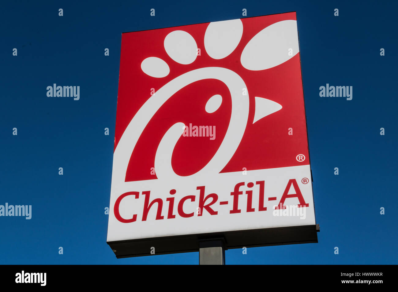 Indianapolis - ca. März 2017: Chick-Fil-A Fast-Food Einzelhandelsstandort. Chick-Fil-A-Restaurants sind geschlossen am Sonntag VII Stockfoto
