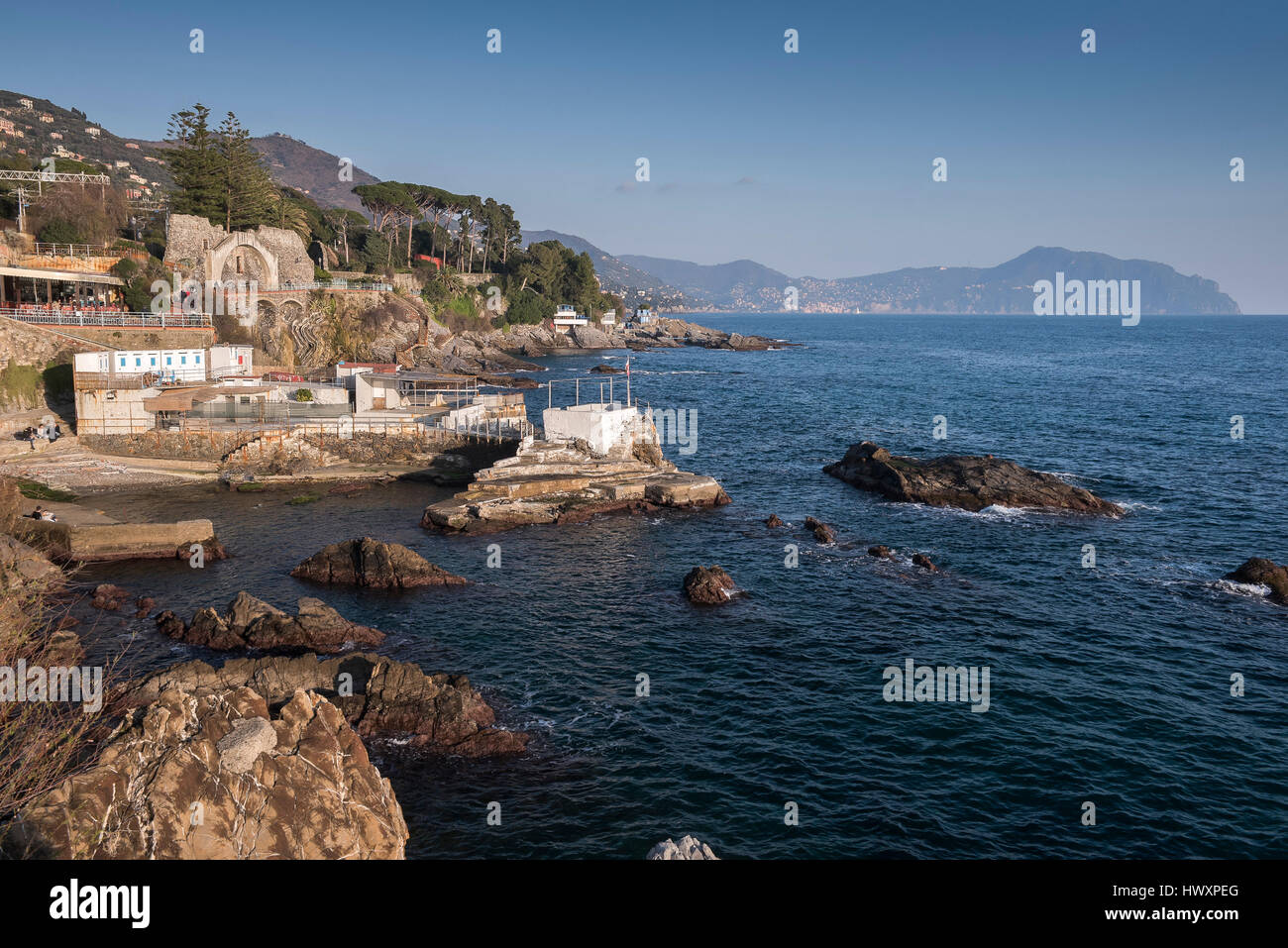 Die Klippen von Nervi, schönes Dorf am Ligurischen Meer. Stockfoto