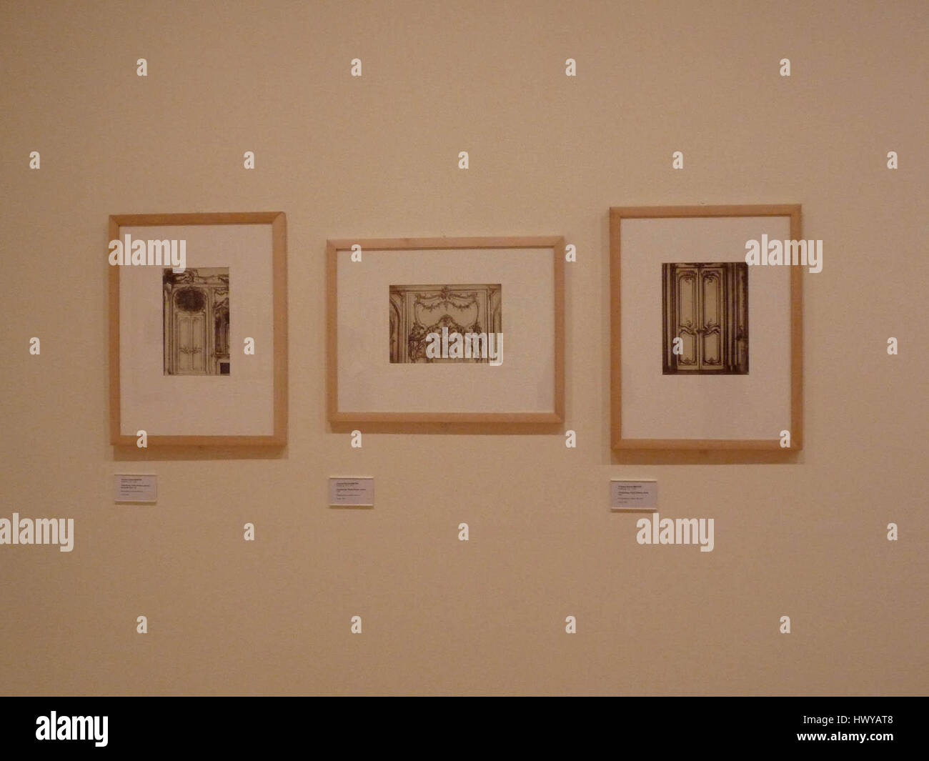 Charles David Winters Darstellung des Palais Rohan zeigt die elegante Architektur und die historische Bedeutung dieses Gebäudes in Straßburg, Frankreich. Das Gebäude diente im Laufe seiner Geschichte verschiedenen Regierungszwecken. Stockfoto