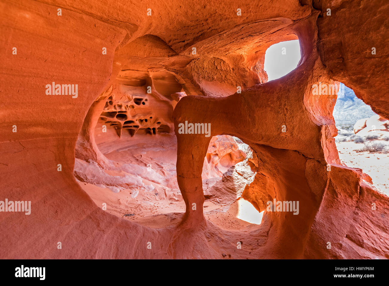 USA, Nevada, Valley of Fire State Park, Windstone Arch, Sandstein und Kalkstein Felsen Stockfoto