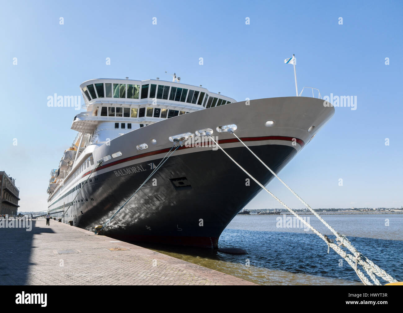 Balmoral Fred Olsen cruise Schiff vor Anker in Montevideo Stockfoto