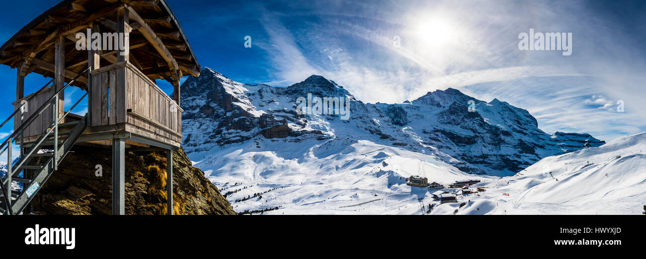 Schweiz, Kanton Bern, Grindelwald, Kleine Scheidegg, summit Station und Eiger-Nordwand Stockfoto
