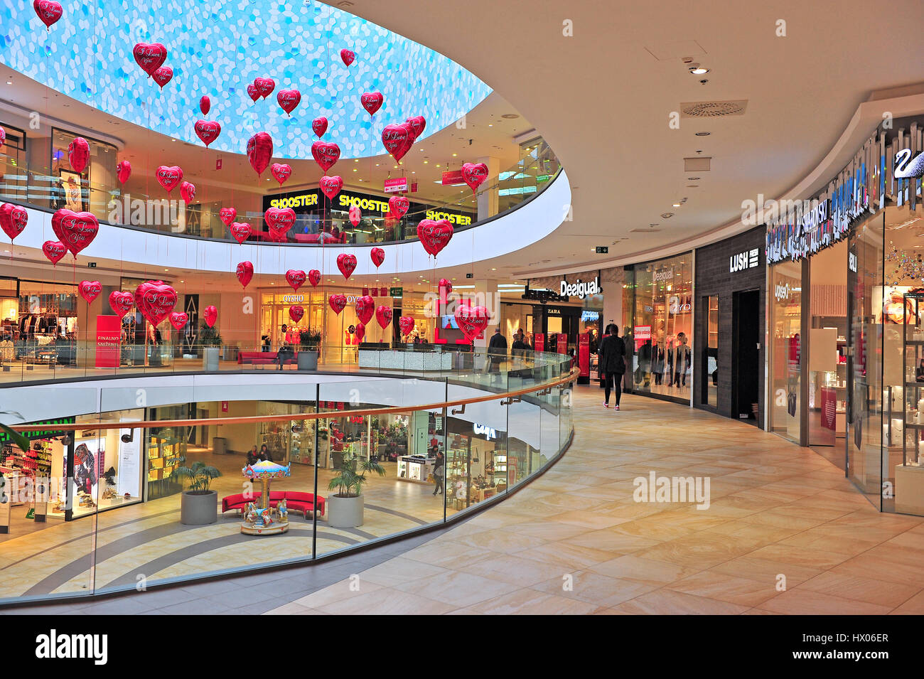 Croatia split shopping -Fotos und -Bildmaterial in hoher Auflösung – Alamy